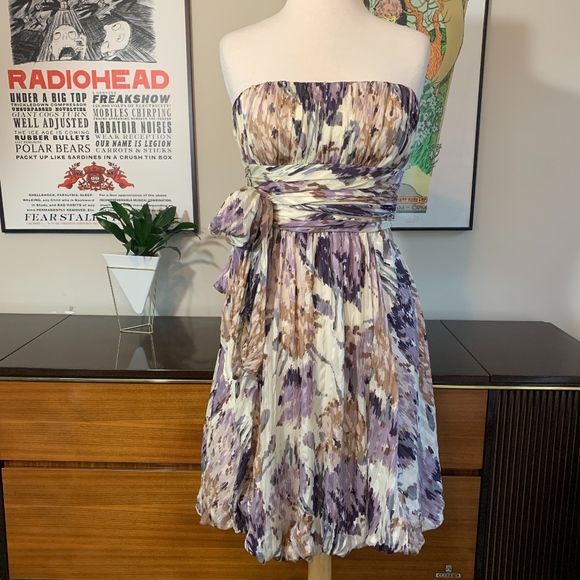 BCBGMaxAzria Dresses & Skirts - BCBGMaxAzria Strapless Silk Dress